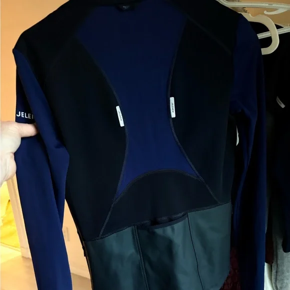 Jelenew windproof jacket - Picture 9 of 9